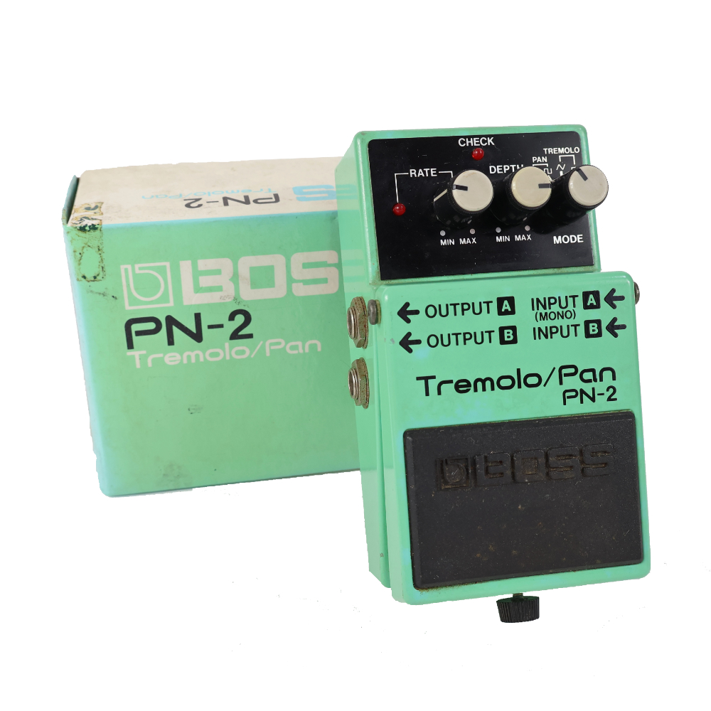 名器 レア 希少 BOSS PN-2 トレモロ/パン ギターエフェクター 箱付き