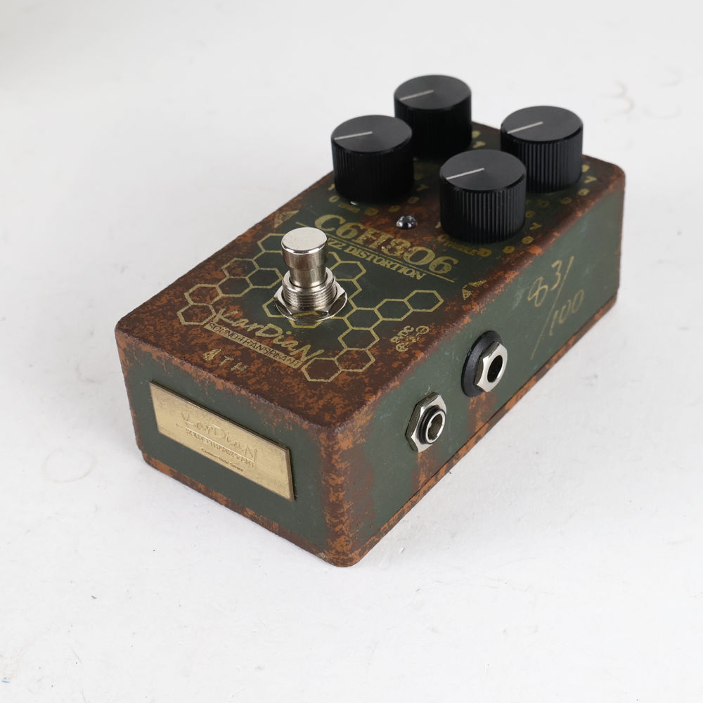 【中古】 KarDiaN カージアン Vitamin C Army Green Ver ファズ ギターエフェクター 側面