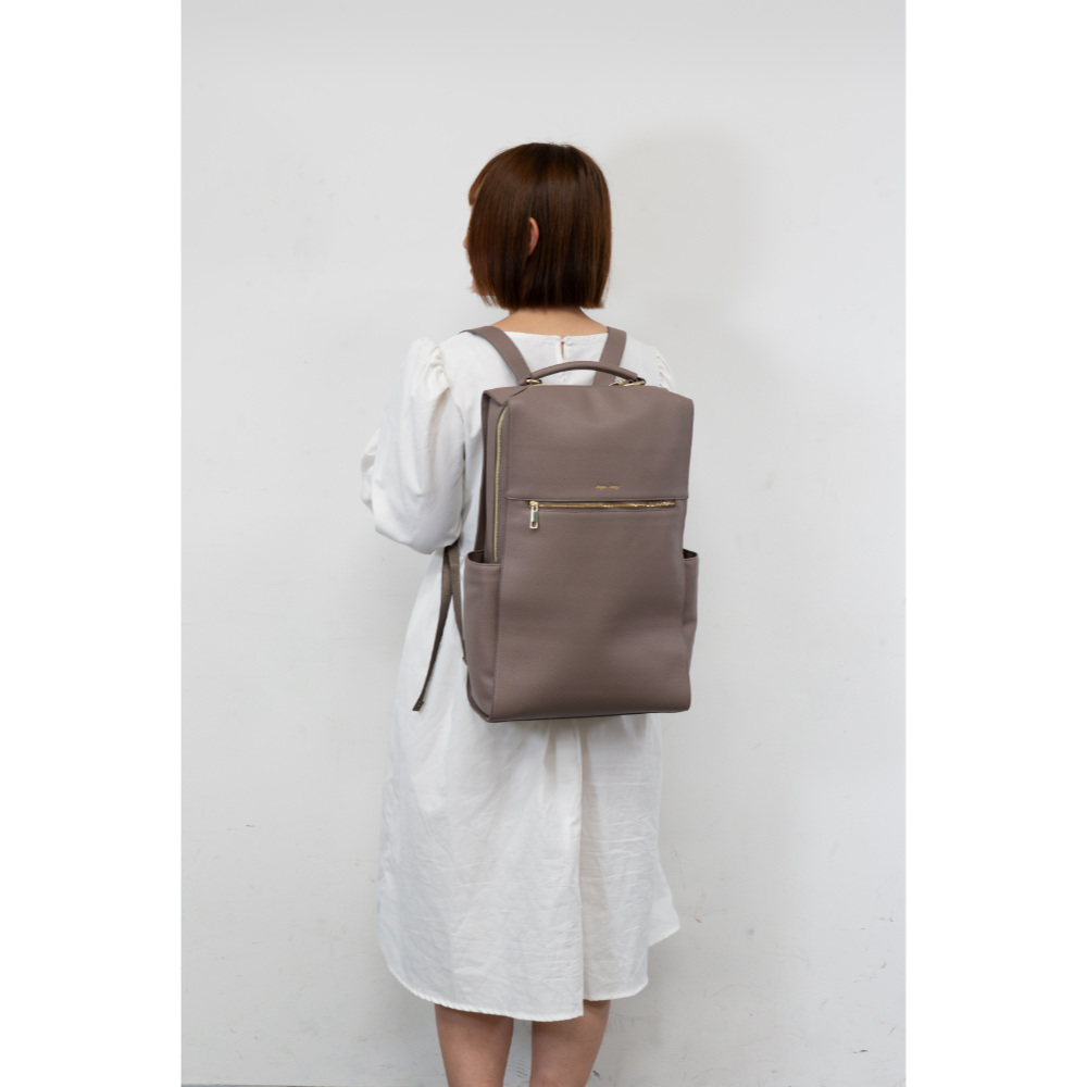 Legato Largo × Pearl Flute レガートラルゴ パールフルート LL-FLB1 #GB グレージュ フルートバッグ モデル画像