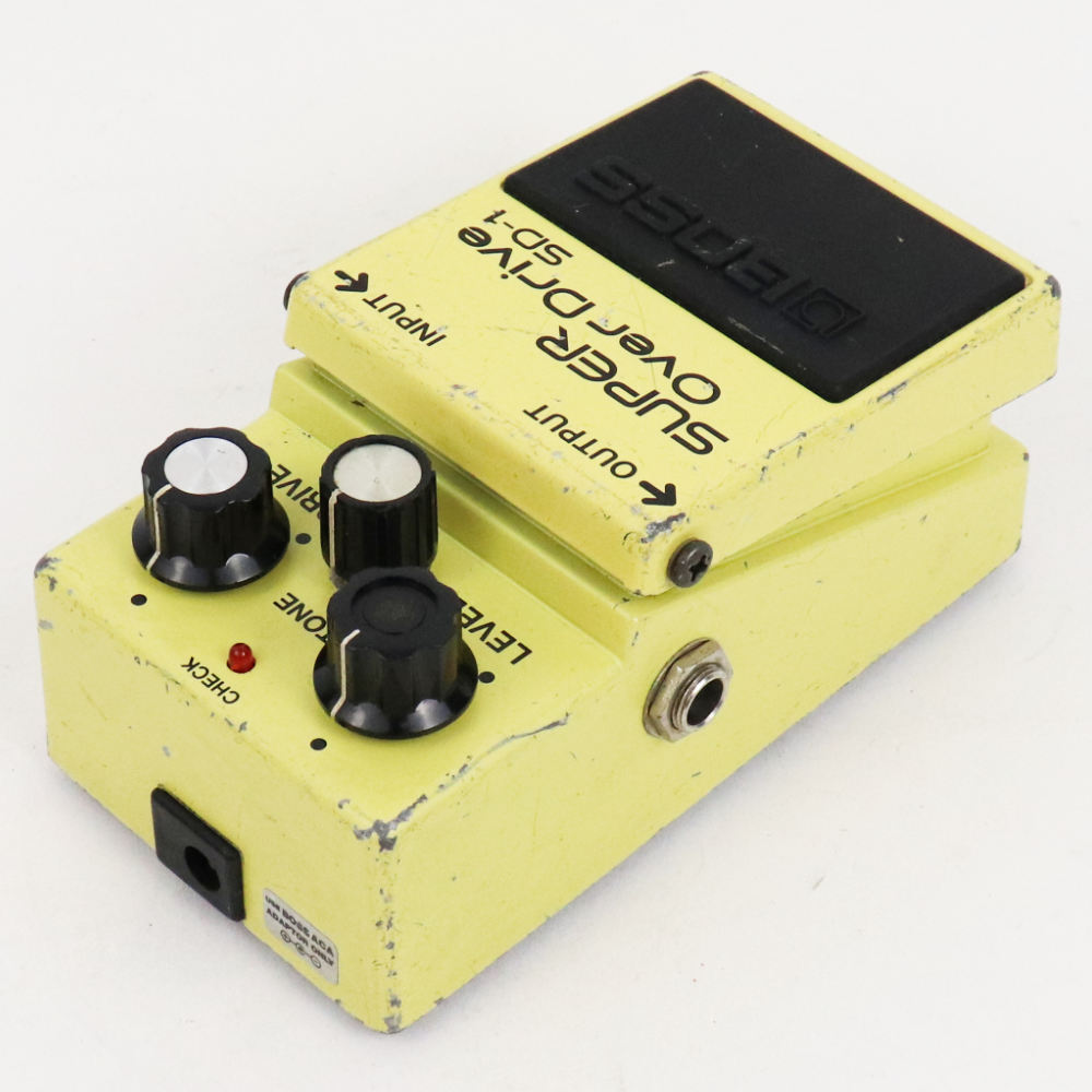 【中古】 スーパーオーバードライブ エフェクター BOSS SD-1 Super Over Drive Made in Japan ギターエフェクター 本体画像 斜め 
