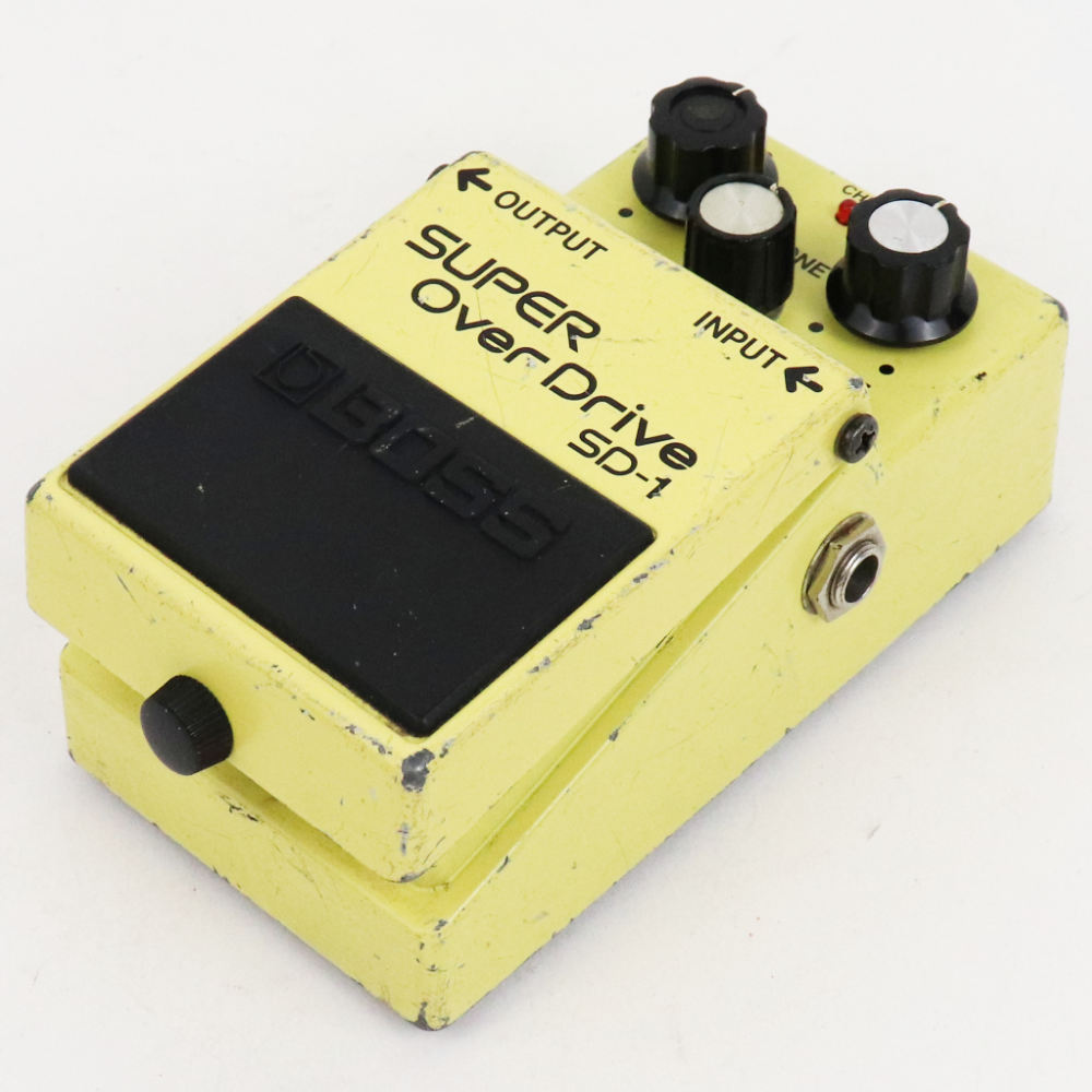 【中古】 スーパーオーバードライブ エフェクター BOSS SD-1 Super Over Drive Made in Japan ギターエフェクター 本体画像 斜め 2