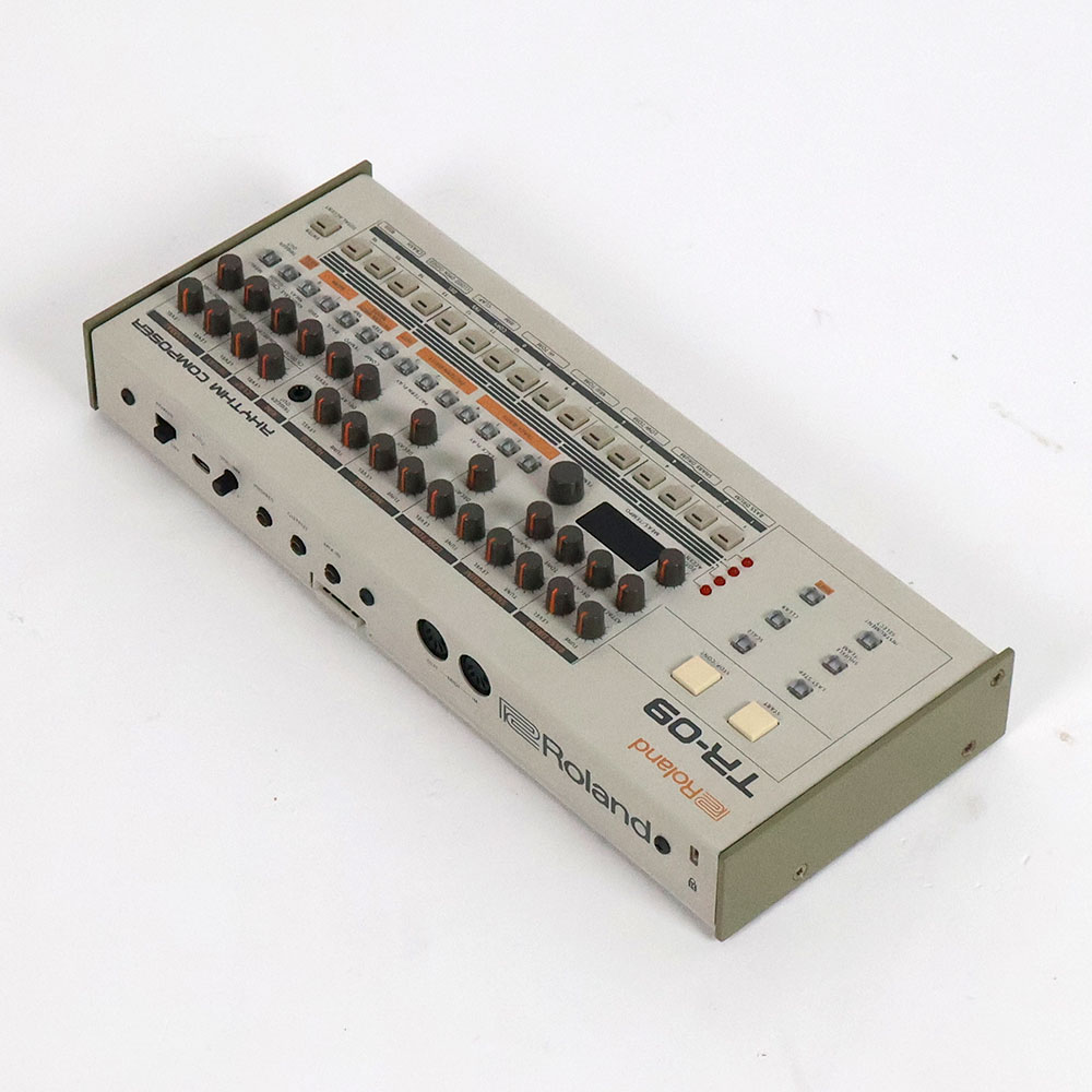 Roland TR-09 リズムコンポーザー Roland TR-09 新品同様 Amazon