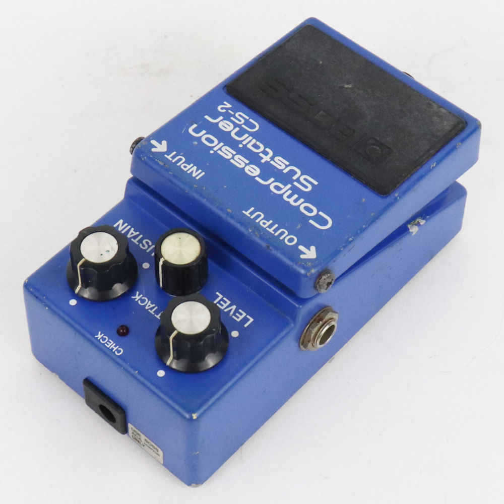【中古】 コンプレッサー エフェクター BOSS CS-2 Made in Japan Compression Sustainer ギターエフェクター 本体画像 斜め 2