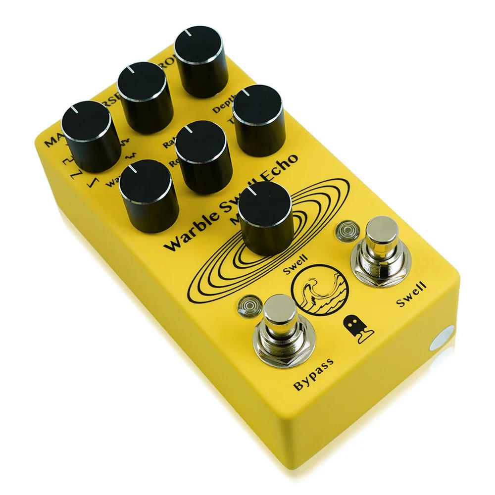 Mattoverse Electronics Warble Swell Echo MKII Yellow ディレイ ギターエフェクター 斜めアングル画像