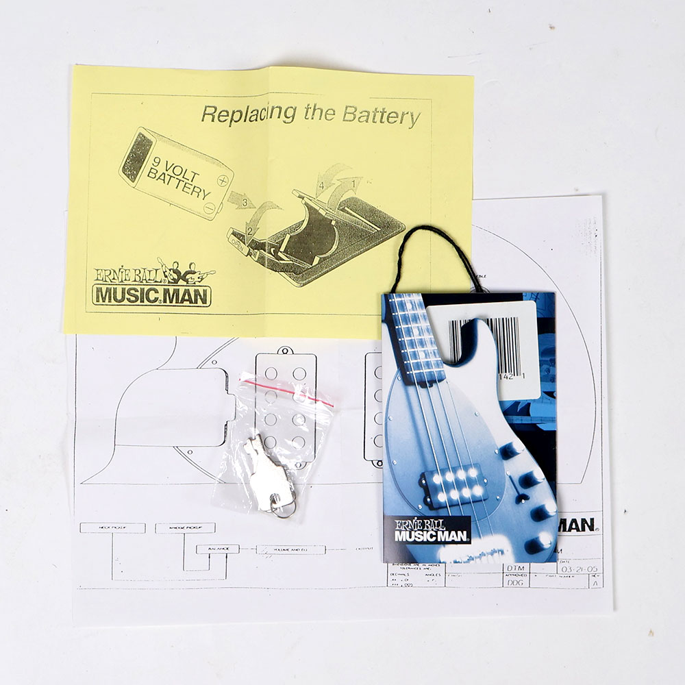 【中古】MUSIC MAN ミュージックマン BONGO4 HH Stealth Black 2008年製 エレキベース 付属品