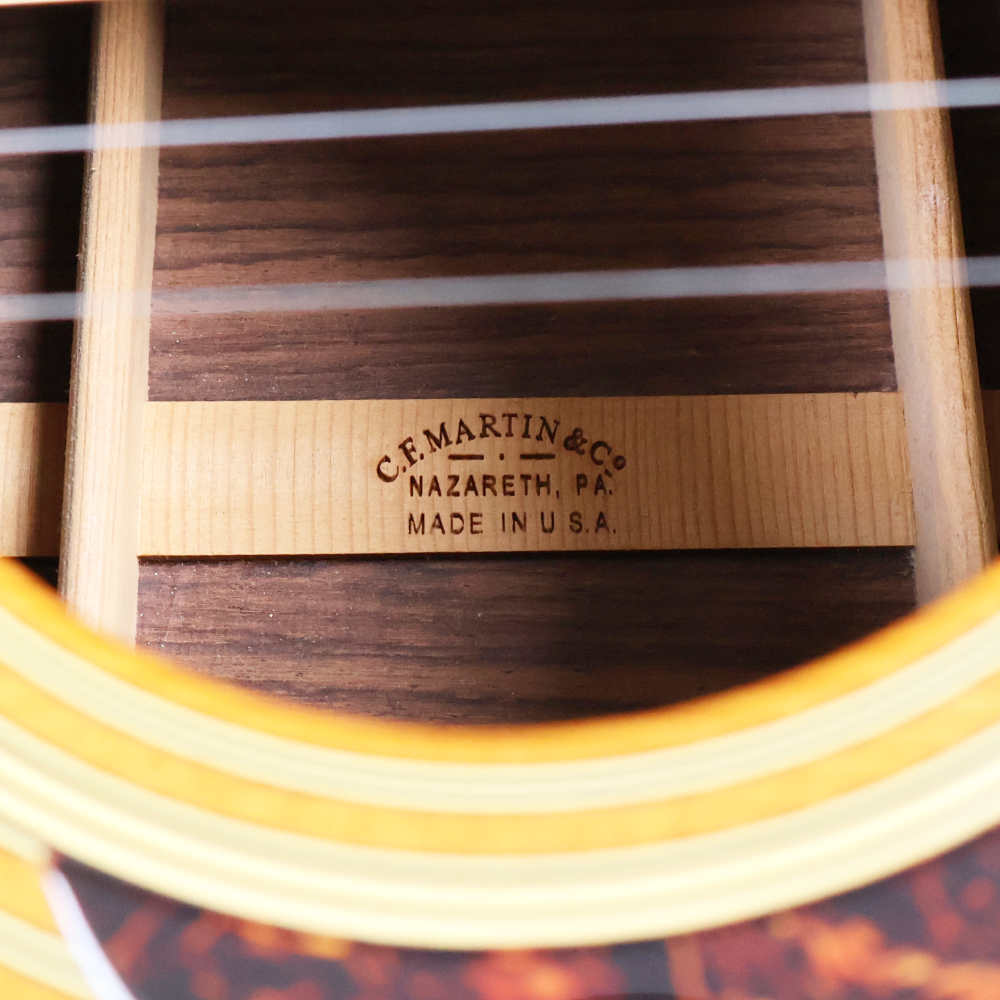 【中古】 アコースティックギター 左用 Martin OM-28V Lefty 2005年製 マーチン OM28V 左利き用 レフティー サウンドホール