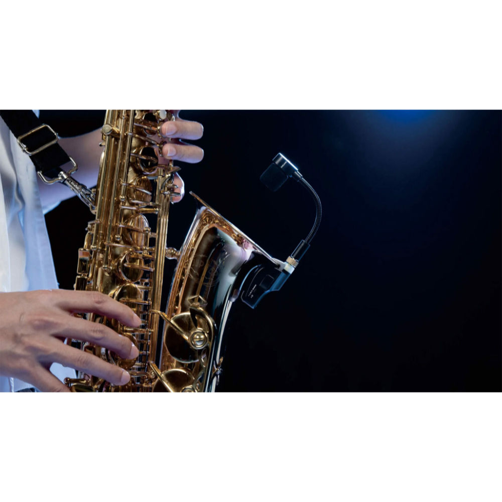 NUX ニューエックス B-6 サックス用マイク 2.4GHz ワイヤレスシステム 使用イメージ