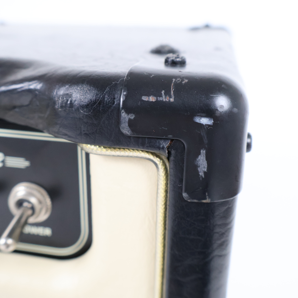 【中古】 ギターアンプ BUGERA V22 詳細画像