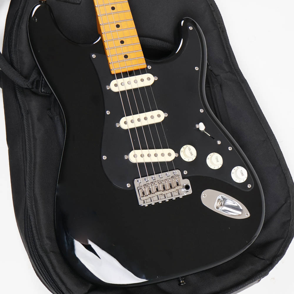 【中古】 エレキギター Suhr Classic S Black Maple SSS FLピックアップ搭載 1万番台シリアル 3.50kg サー クラシック ストラトスタイル ボディ画像