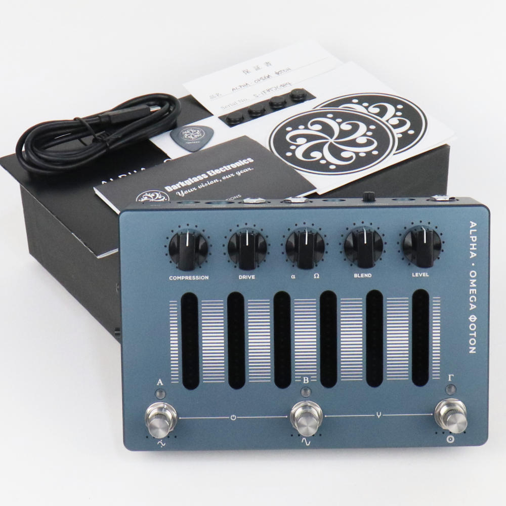 【中古】 Darkglass Electronics ALPHA OMEGA PHOTON ベースプリアンプ IR機能搭載