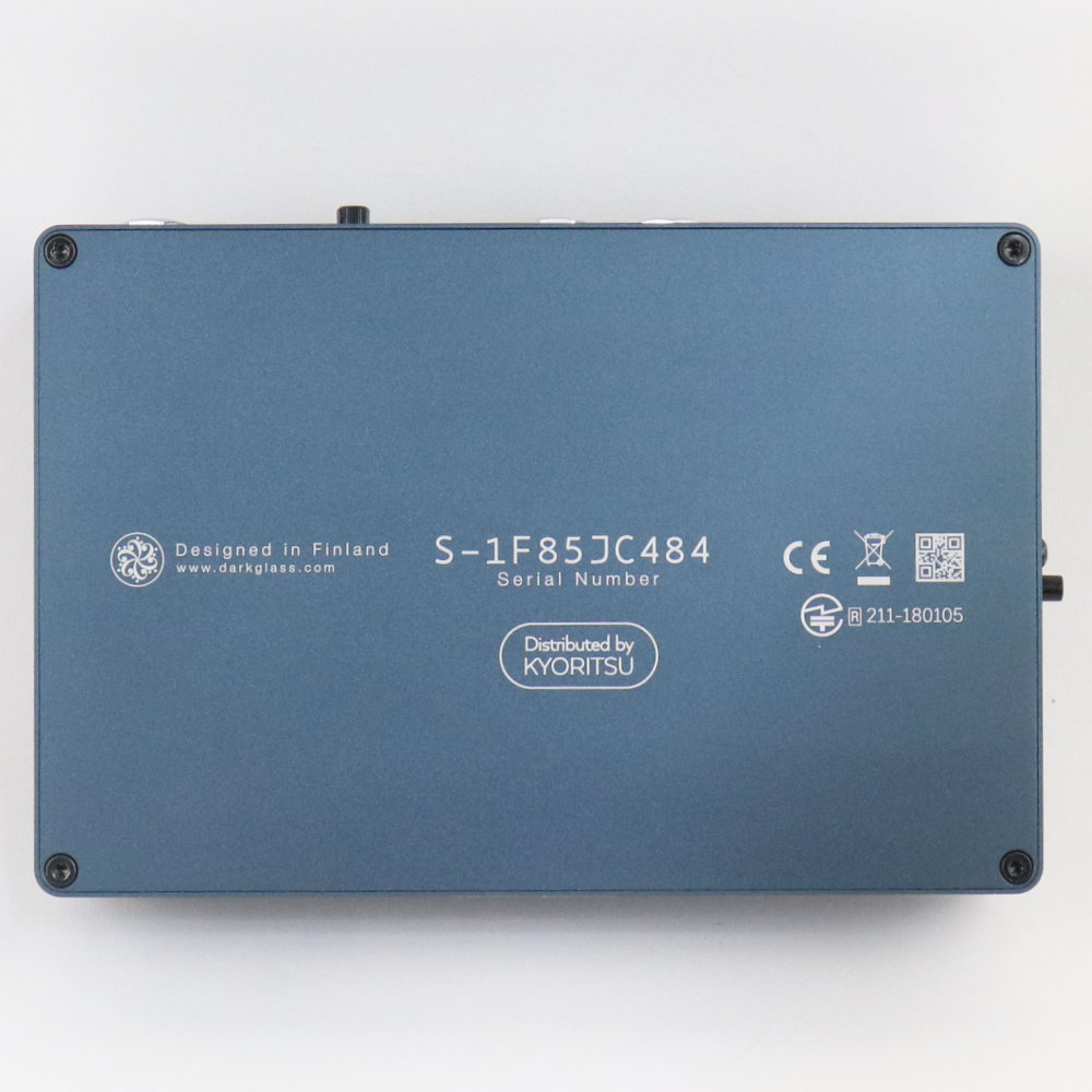 【中古】 Darkglass Electronics ALPHA OMEGA PHOTON ベースプリアンプ IR機能搭載 本体画像 裏