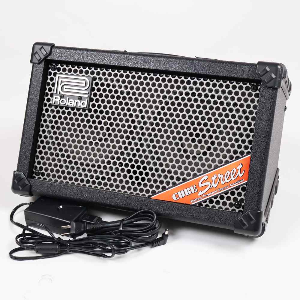 【中古】 ギターアンプ ローランド ROLAND CUBE Street BK 乾電池駆動パフォーマンス用ステレオアンプ ギターアンプ