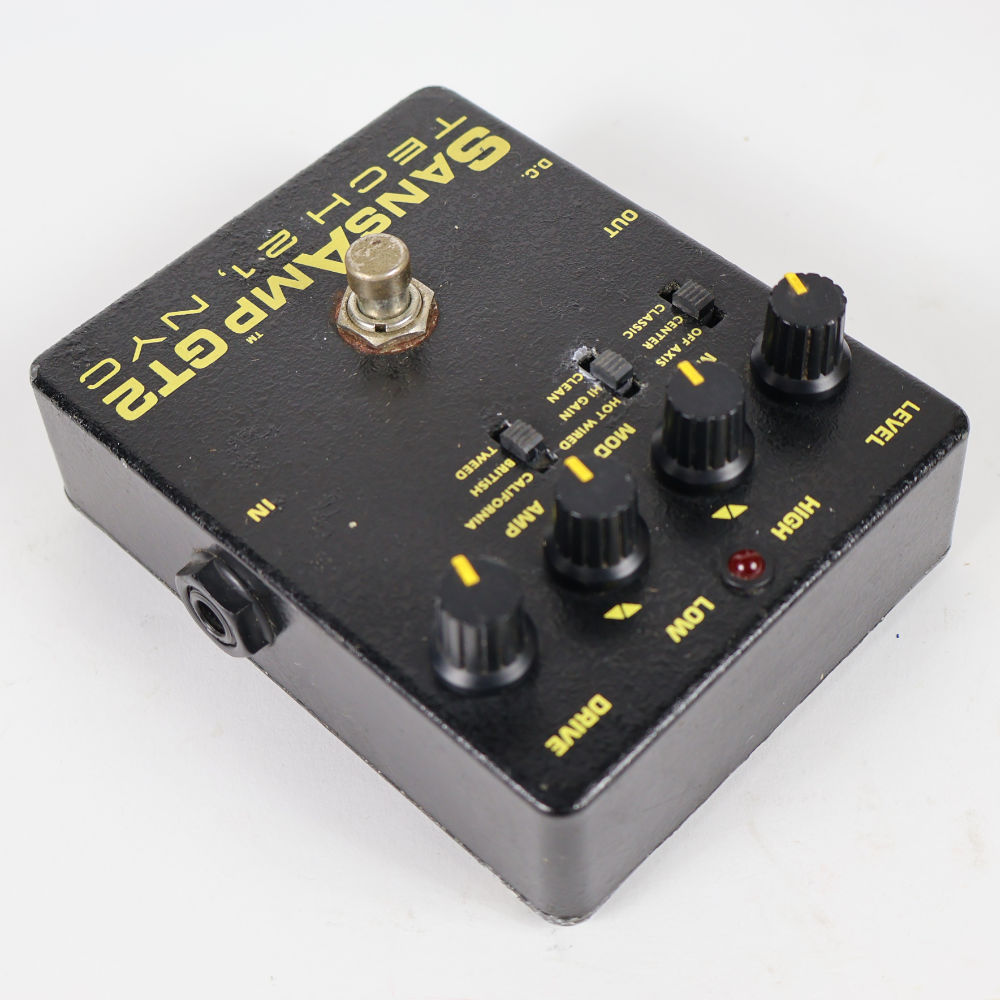 【中古】 TECH21 SansAmp GT2 アンプシミュレーター ギターエフェクター 本体画像 斜め 2