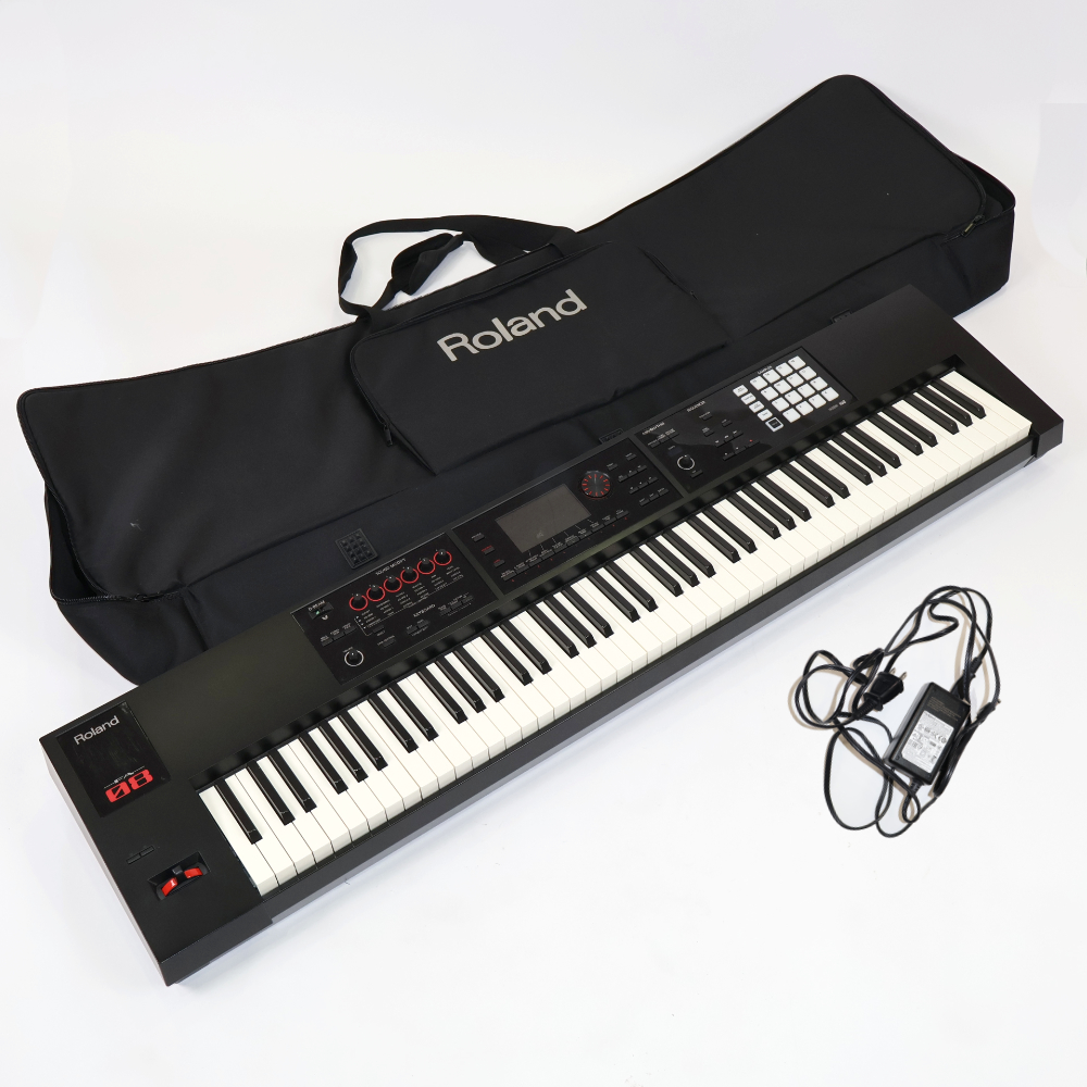 【中古】 ROLAND FA-08 Music Workstation シンセサイザー 88鍵
