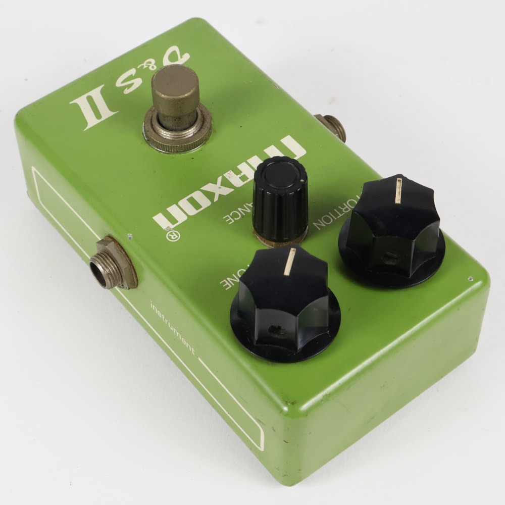 【中古】 Maxon マクソン D&S II ディストーション オーバードライブ ギターエフェクター 本体画像 斜め 2