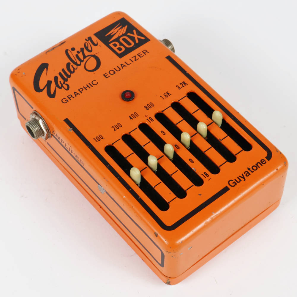 【中古】 Guyatone グヤトーン PS-105 Equalizer Box GRAPHIC EQUALIZER グラフィック イコライザー エフェクター 本体画像 斜め 2