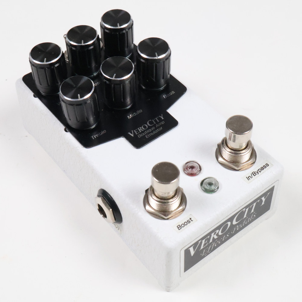 【中古】 ディストーション エフェクター VeroCity Effects Pedals XTC-B2 2019年製 エミュレートペダル 本体画像 斜め 