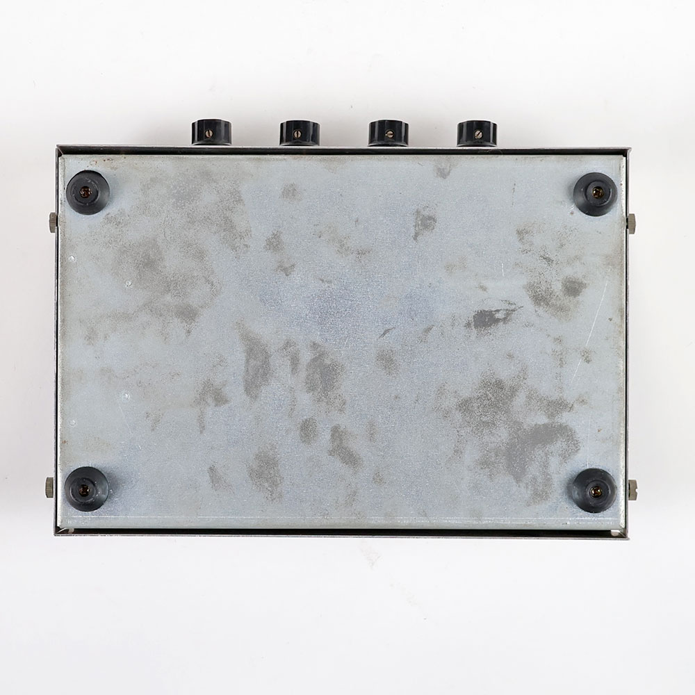 【中古】 ファズ ブースター エフェクター Roland AF-100 Bee Baa ギターエフェクター 裏面