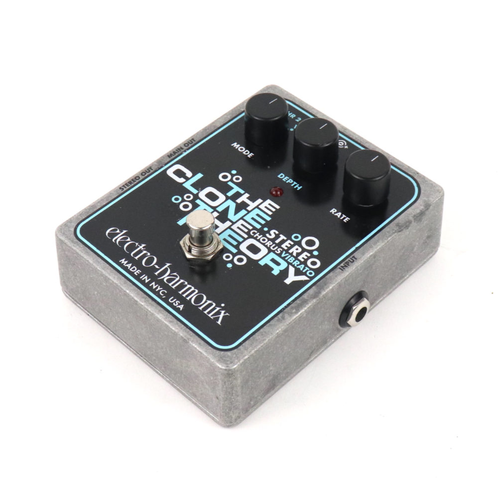 【中古】 ELECTRO-HARMONIX Stereo Clone Theory ギターエフェクター 斜めアングル画像