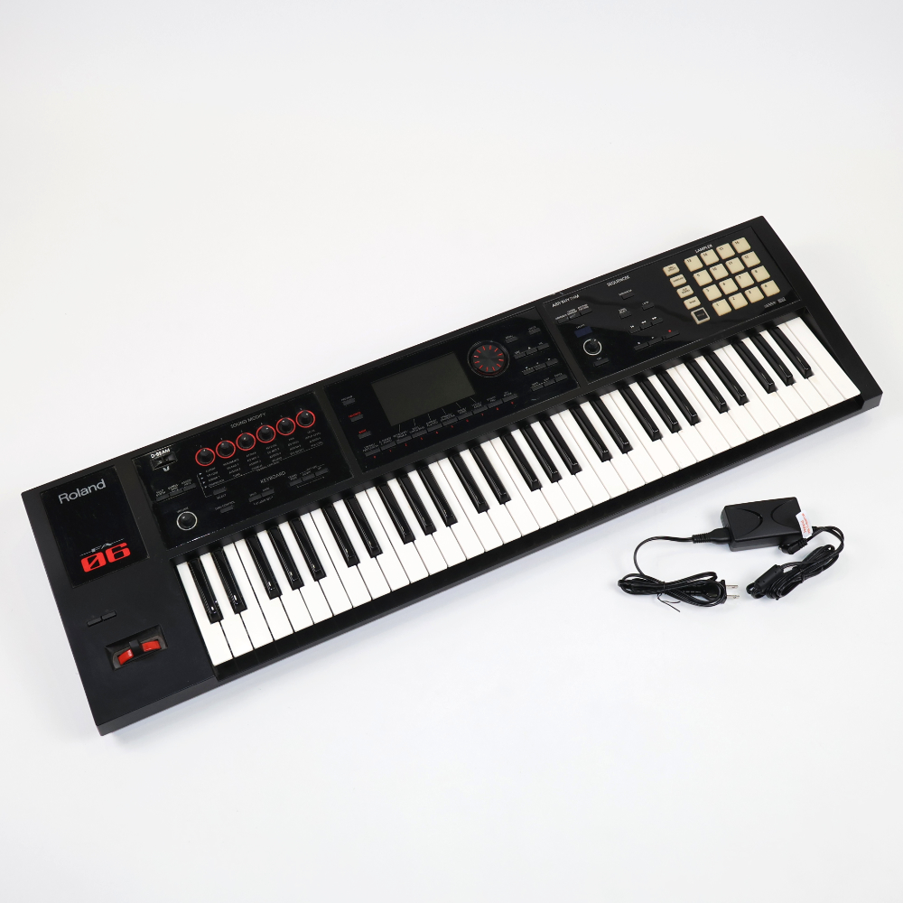 【中古】 ROLAND FA-06 Music Workstation シンセサイザー
