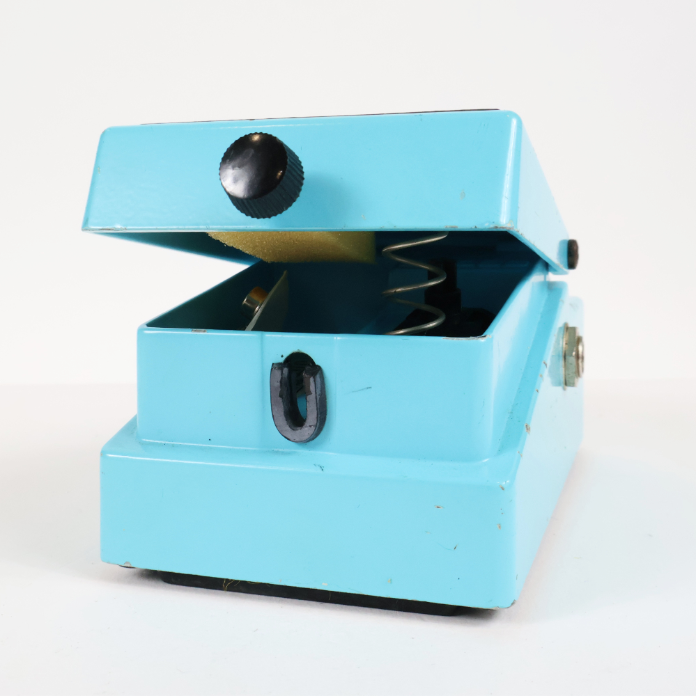 BOSS CE-2 エフェクター ボス BOSS (ボス)CE-2W【技シリーズ・コーラス】 ボス 【 ららぽーと