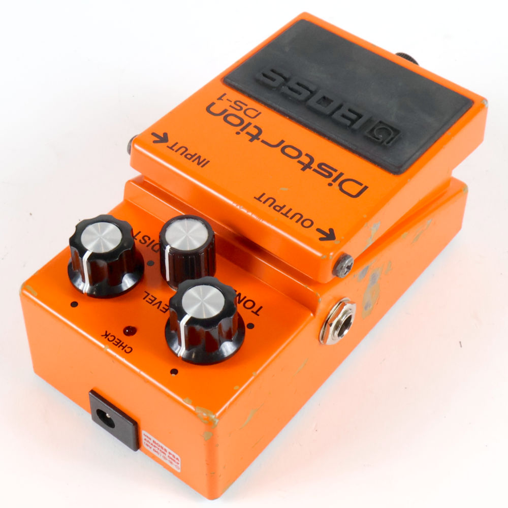 【中古】ディストーション エフェクター BOSS DS-1 Distortion ギターエフェクター 左サイド