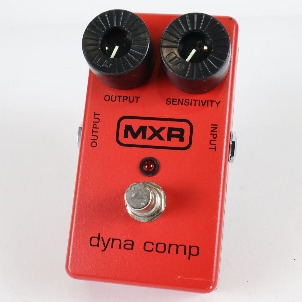 MXR M-102 Dyna Comp ギターエフェクター ダイナコンプ MXR M102 ダイナコンプの使い方や特徴などをレビュー。数多くの
