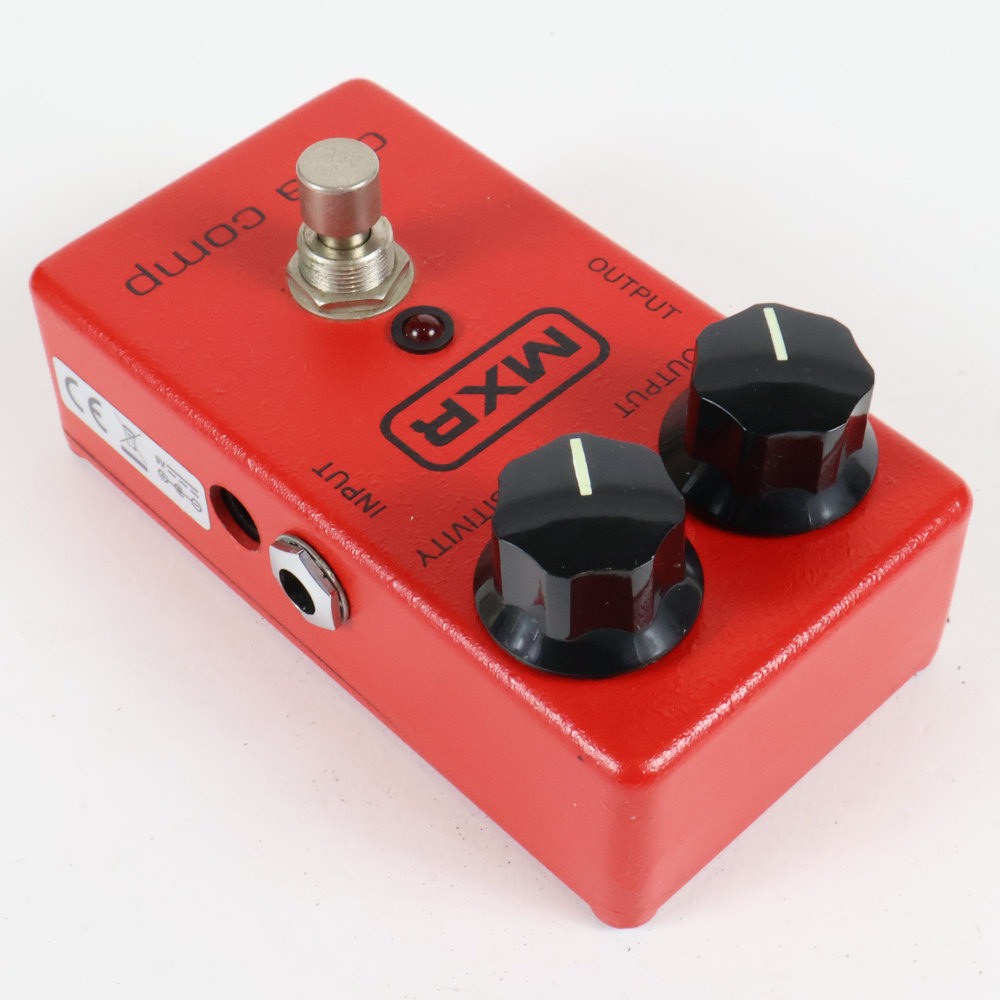 【中古】コンプレッサー エフェクター MXR M-102 DYNA COMP ダイナコンプ ギターエフェクター 本体画像 斜め 2