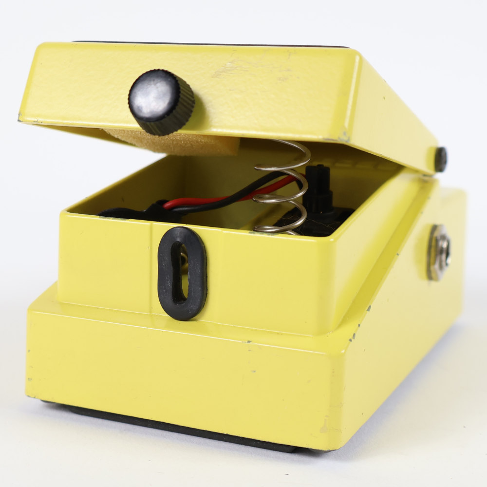 【中古】 スーパーオーバードライブ エフェクター BOSS SD-1 Super Over Drive ギターエフェクター 電池ボックスゴムパーツ