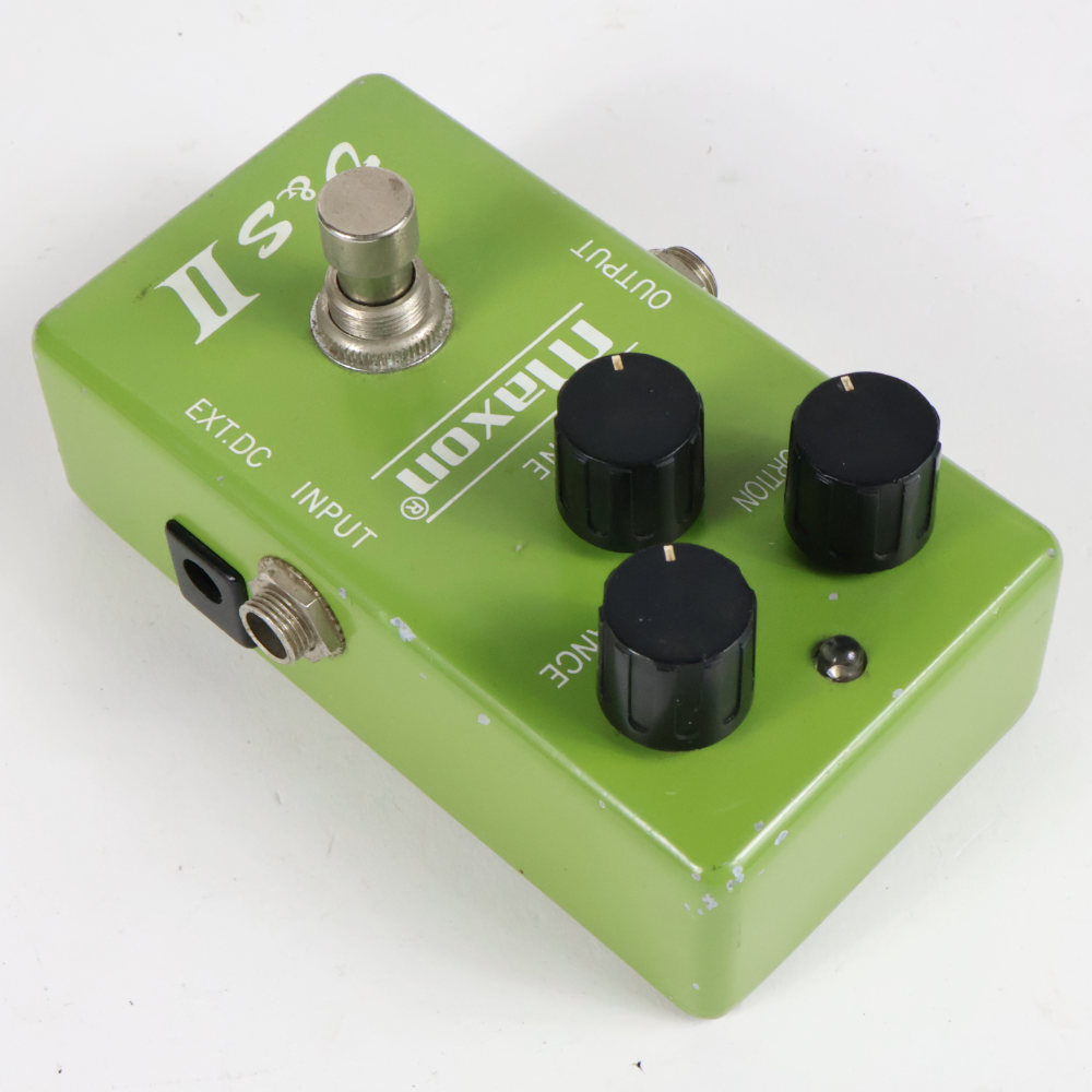 【中古】 Maxon マクソン D&S II ディストーション オーバードライブ ギターエフェクター 本体画像 斜め