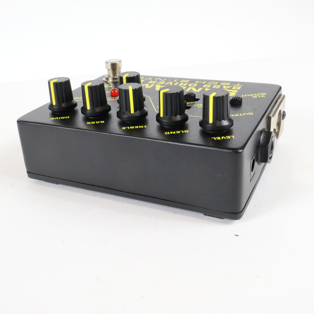 【旧タイプ　美品】TECH 21 BASS D DI サンズアンプ レビュー】TECH21 SansAmp BASS DRIVER DI V1 前期 初期型