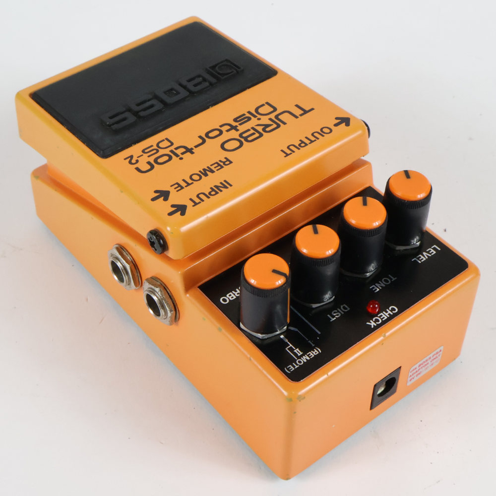 【中古】 ターボディストーション エフェクター BOSS DS-2 Turbo Distortion ギターエフェクター 本体画像 斜め