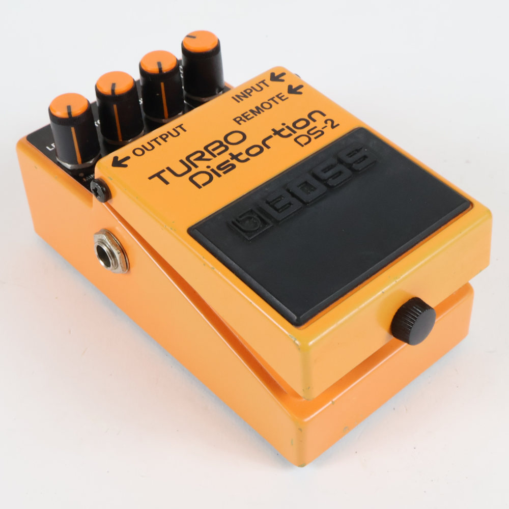 【中古】 ターボディストーション エフェクター BOSS DS-2 Turbo Distortion ギターエフェクター 本体画像 斜め 2