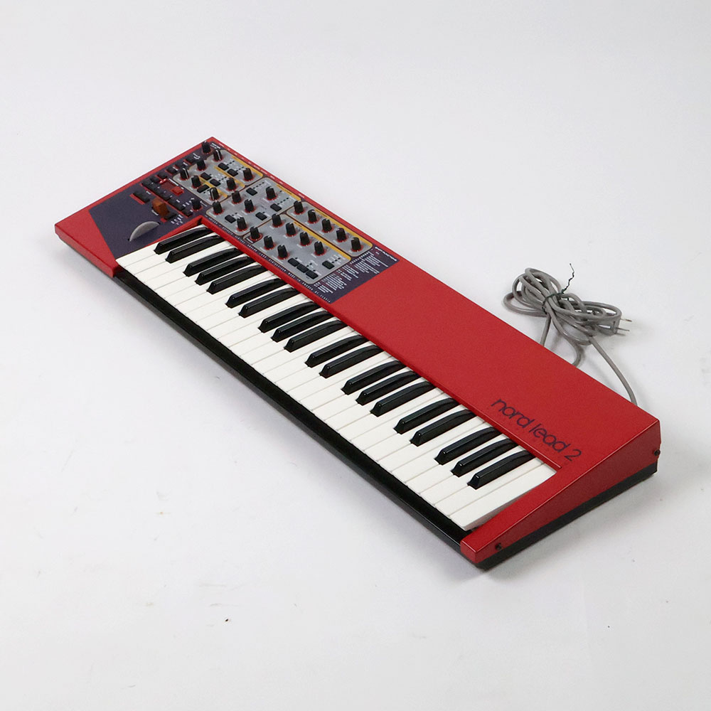 【中古】  シンセサイザー CLAVIA nord lead2 全体