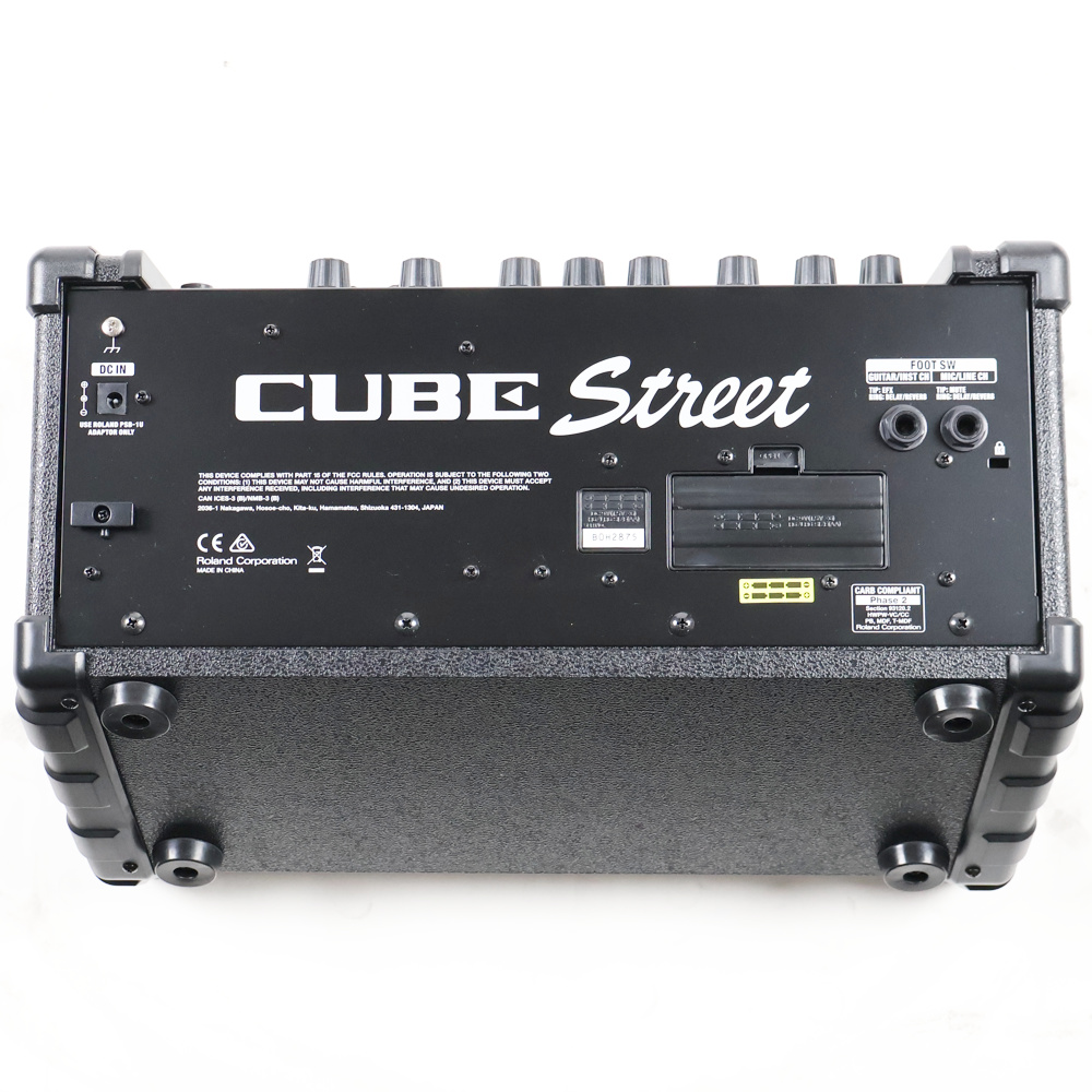 【中古】 ギターアンプ ローランド ROLAND CUBE Street BK 乾電池駆動パフォーマンス用ステレオアンプ ギターアンプ 背面