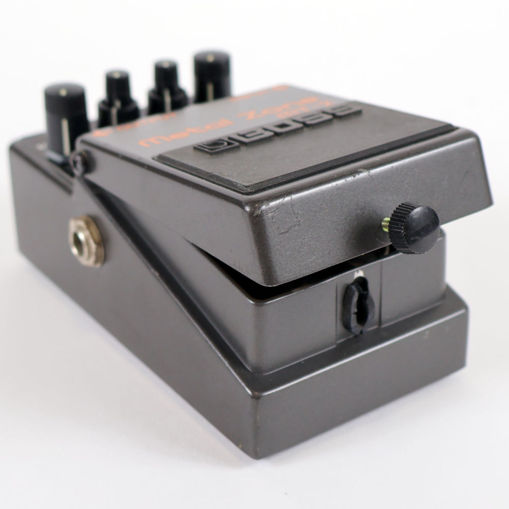 【中古】メタルゾーン エフェクター BOSS MT-2 Metal Zone ボス ギターエフェクター ゴムブッシュ劣化