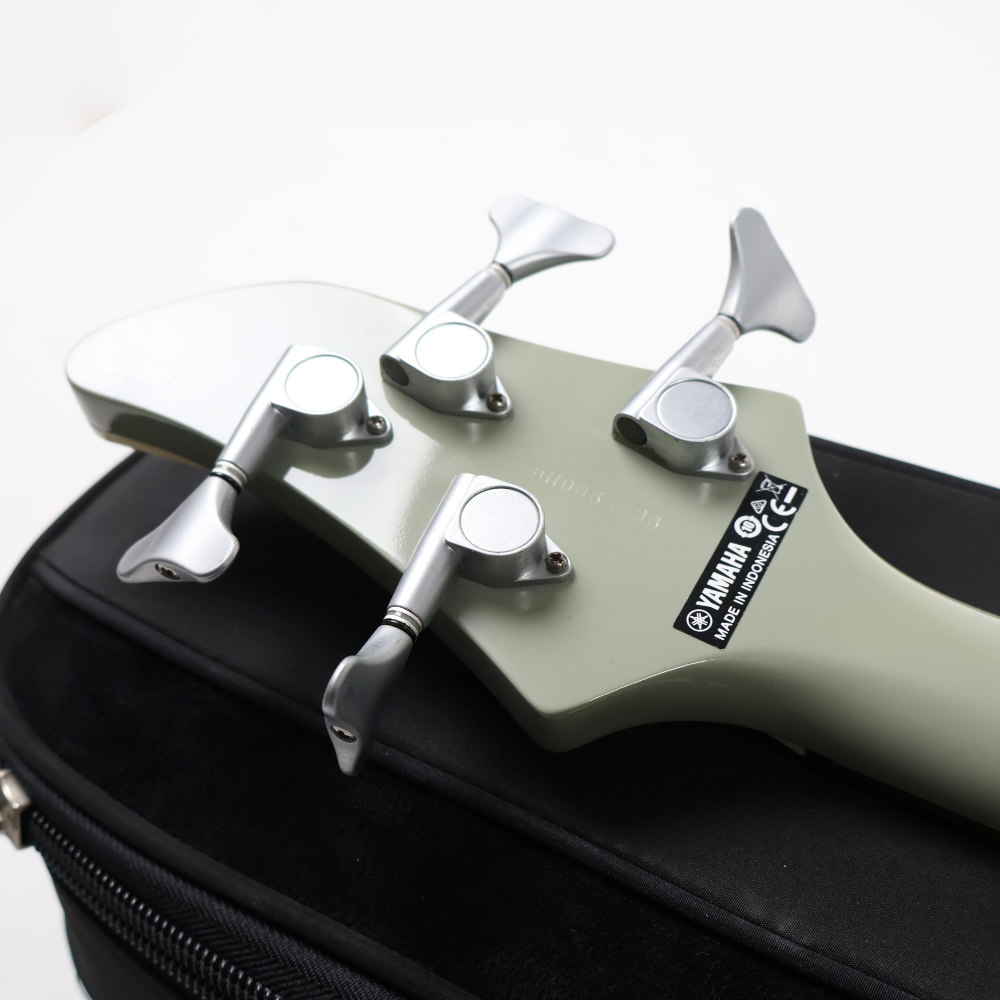 【中古】 エレキベース YAMAHA RBXA2 エアクラフトグレイ&ホワイト 軽量ベース ヤマハ ヘッド裏画像