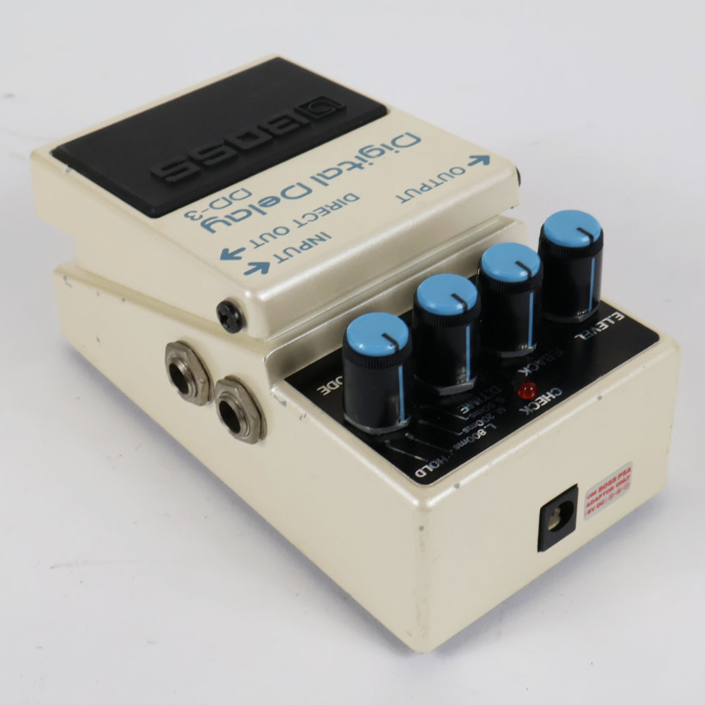 【中古】 デジタルディレイ エフェクター BOSS DD-3 Digtal Delay ギターエフェクター ディレイ 側面