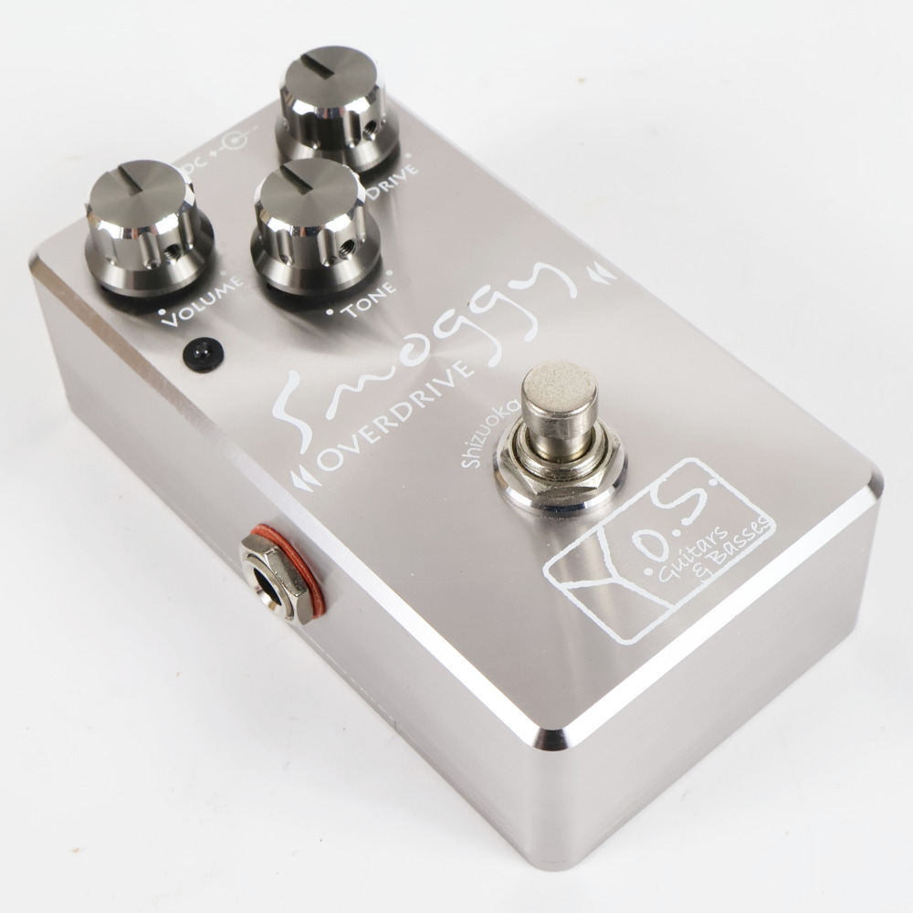 【中古】 Y.O.S.ギター工房 Smoggy OVERDRIVE オーバードライブ ギターエフェクター 本体画像 斜め 