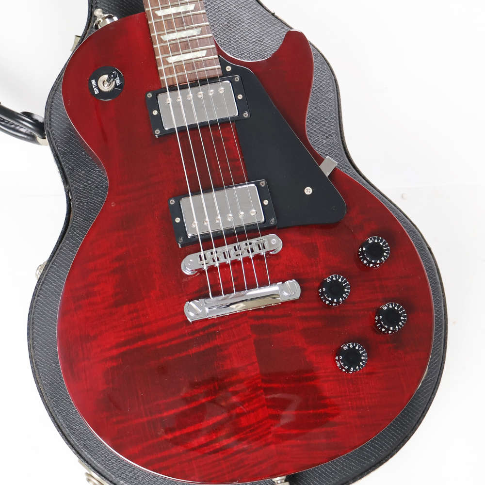 【中古】 エレキギター GIBSON Les Paul Studio Wine Red 2002年製 ケース取っ手破損あり ギブソン レスポール スタジオ ワインレッド ボディ画像 