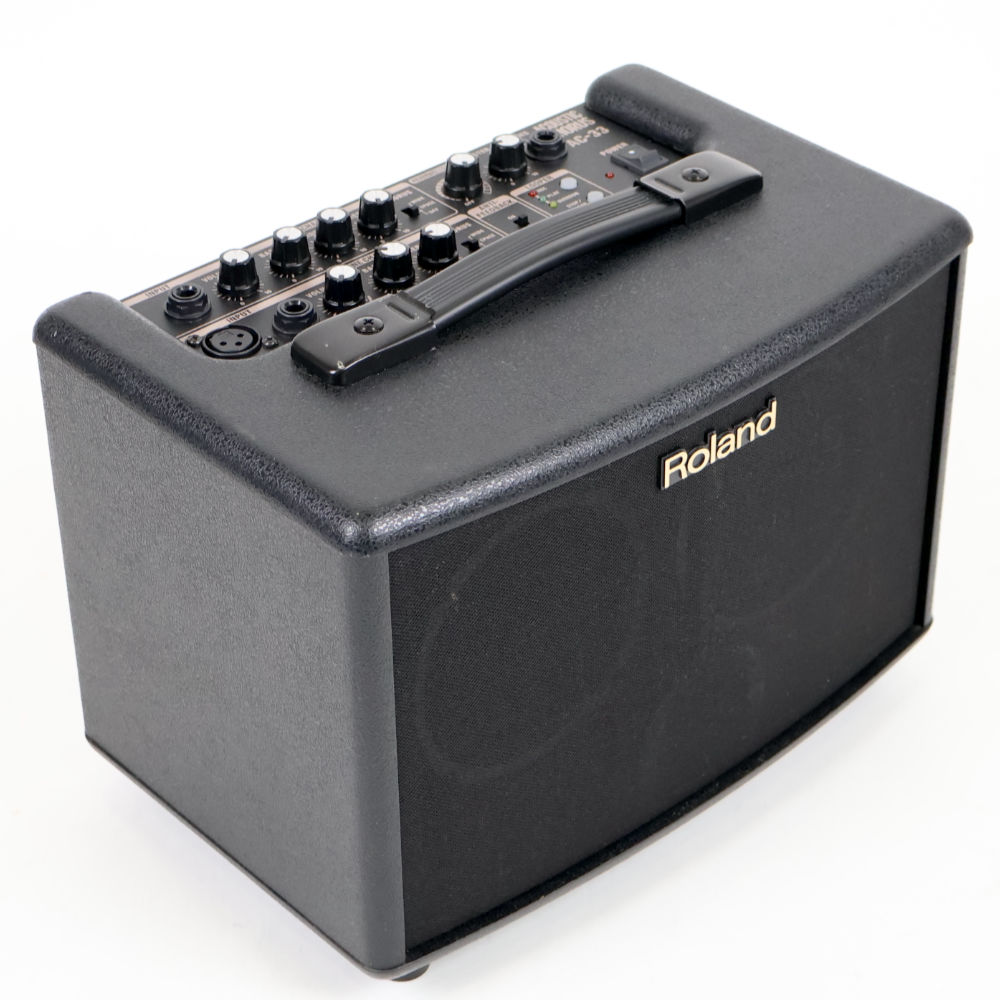 【中古】 アコギアンプ ローランド ROLAND AC-33 アコースティックギター用アンプ アコギアンプ ブラック 左サイド
