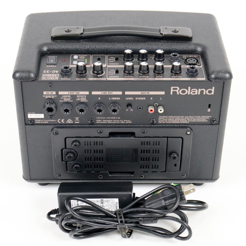 【中古】 アコギアンプ ローランド ROLAND AC-33 アコースティックギター用アンプ アコギアンプ ブラック 背面