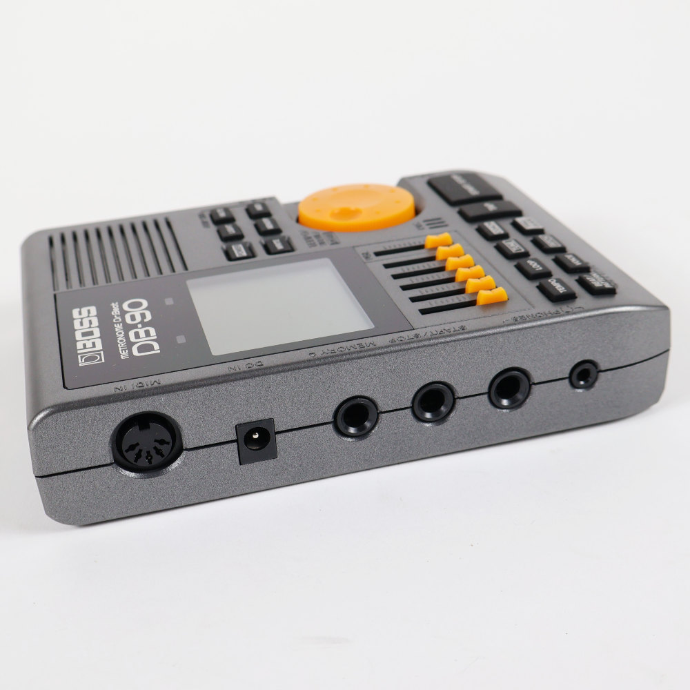 【中古】 BOSS DB-90 Dr.Beat 電子メトロノーム ドクタービート 本体画像 斜め2