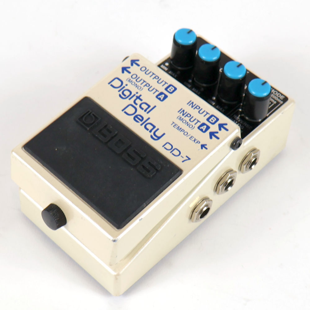 【中古】ディレイ エフェクター BOSS DD-7 Digital Delay ギターエフェクター デジタルディレイ 右サイド