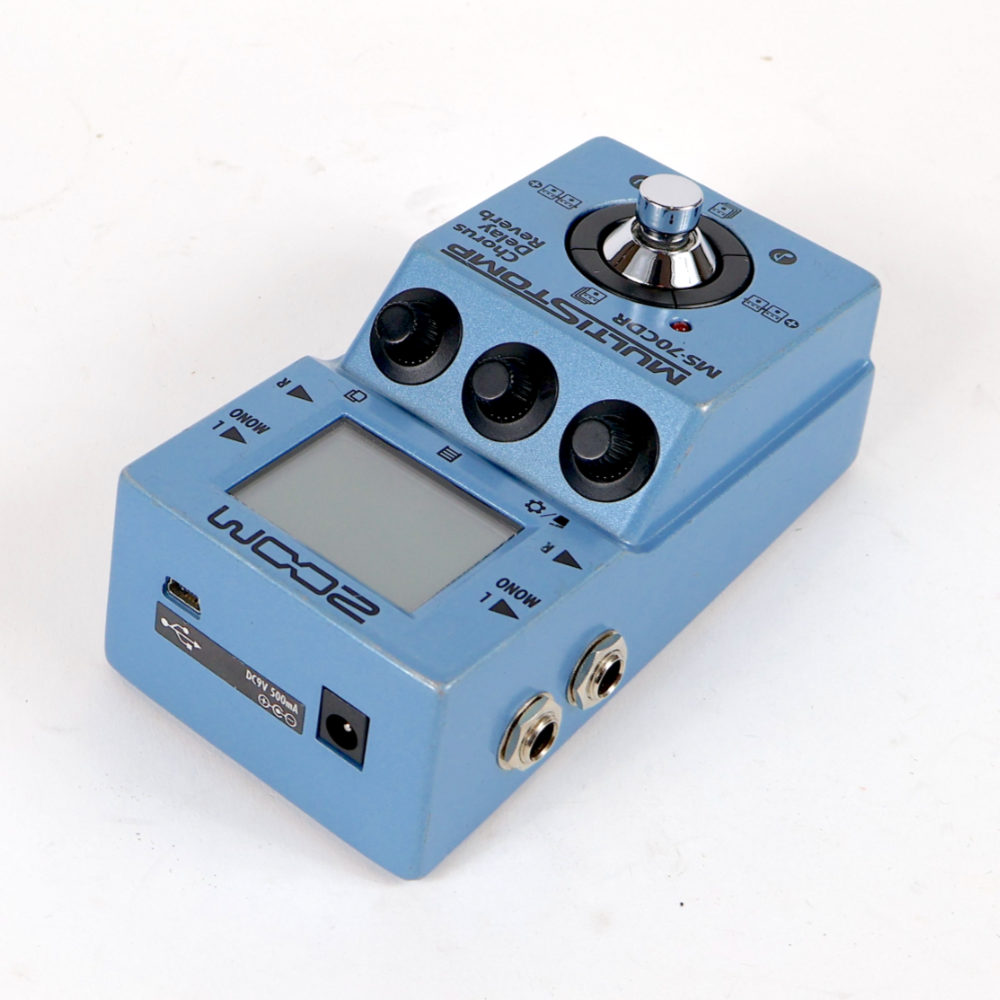 【中古】 マルチエフェクター ZOOM MS-70CDR ズーム 空間系マルチエフェクター リア斜めアングル画像