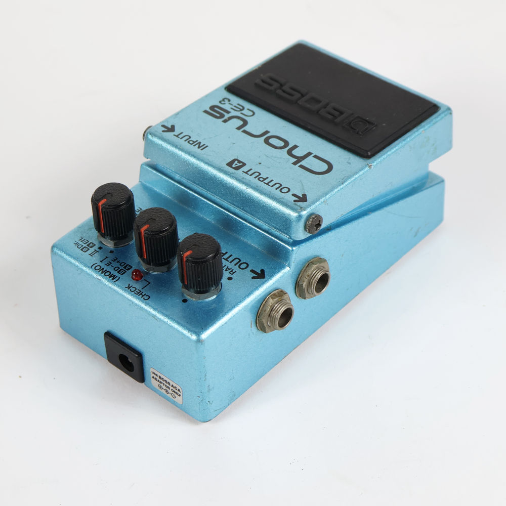 【中古】 コーラス エフェクター BOSS CE-3 Chorus Made in JAPAN ギターエフェクター 側面