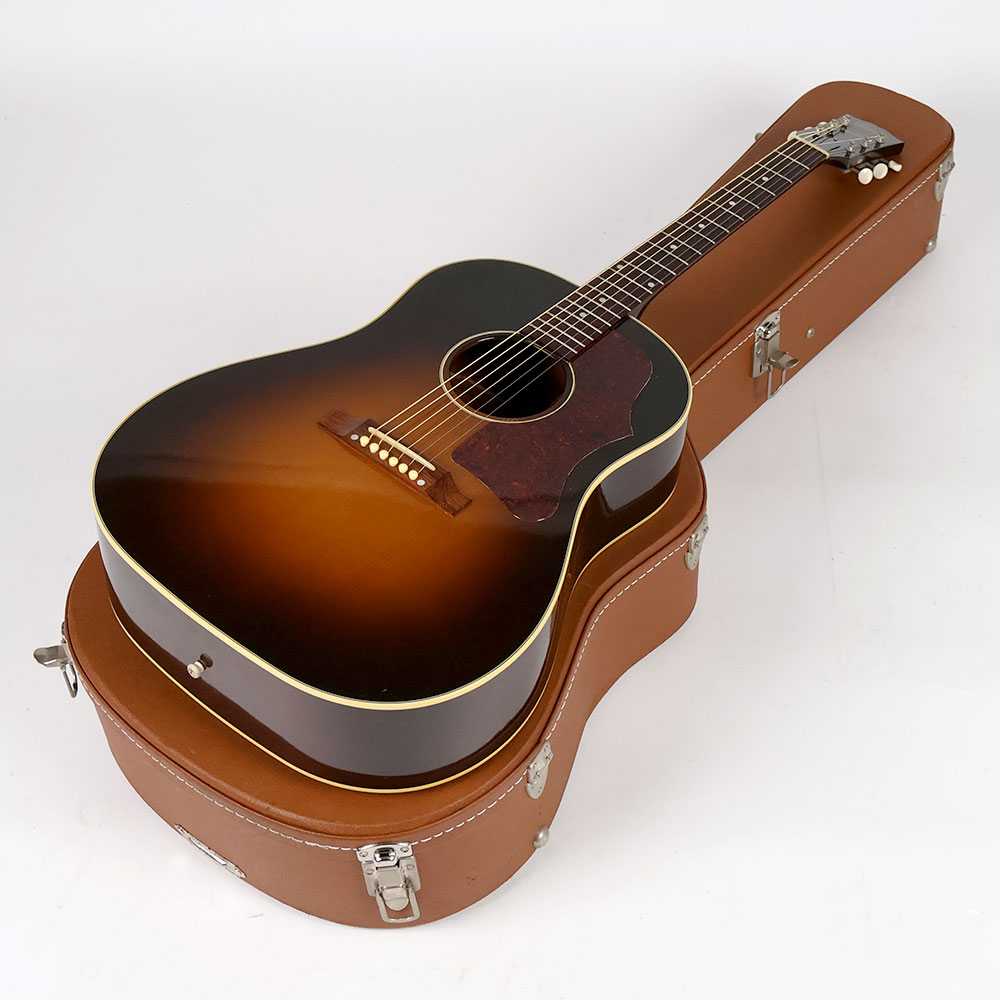 【中古】 アコースティックギター Gibson J-45 True Vintage Vintage Sunburst Mod. 2010年製 ピックガード交換あり バナーロゴ アディロンダックスプルース ホンジュラスマホガニー採用 ギブソン J45