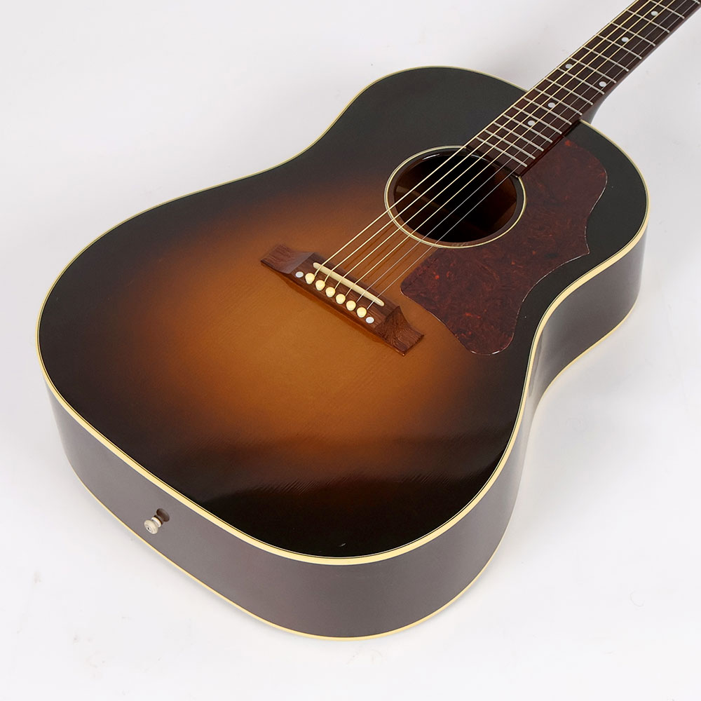 【中古】 アコースティックギター Gibson J-45 True Vintage Vintage Sunburst Mod. 2010年製 ピックガード交換あり バナーロゴ アディロンダックスプルース ホンジュラスマホガニー採用 ギブソン J45 ボディ