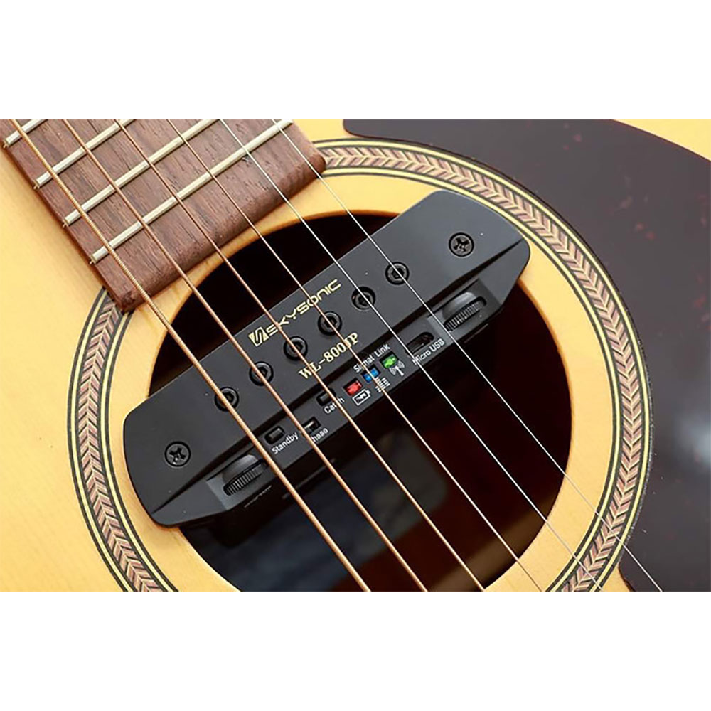 【訳あり】 SKYSONIC WL-800JP Wireless Soundhole Pickup アコースティックギター用ピックアップ ワイヤレスシステム アウトレット 装着イメージ