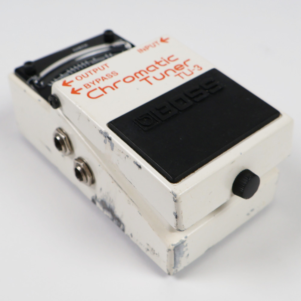 【中古】 クロマチックチューナー BOSS TU-3 Chromatic Tuner 本体画像 斜め